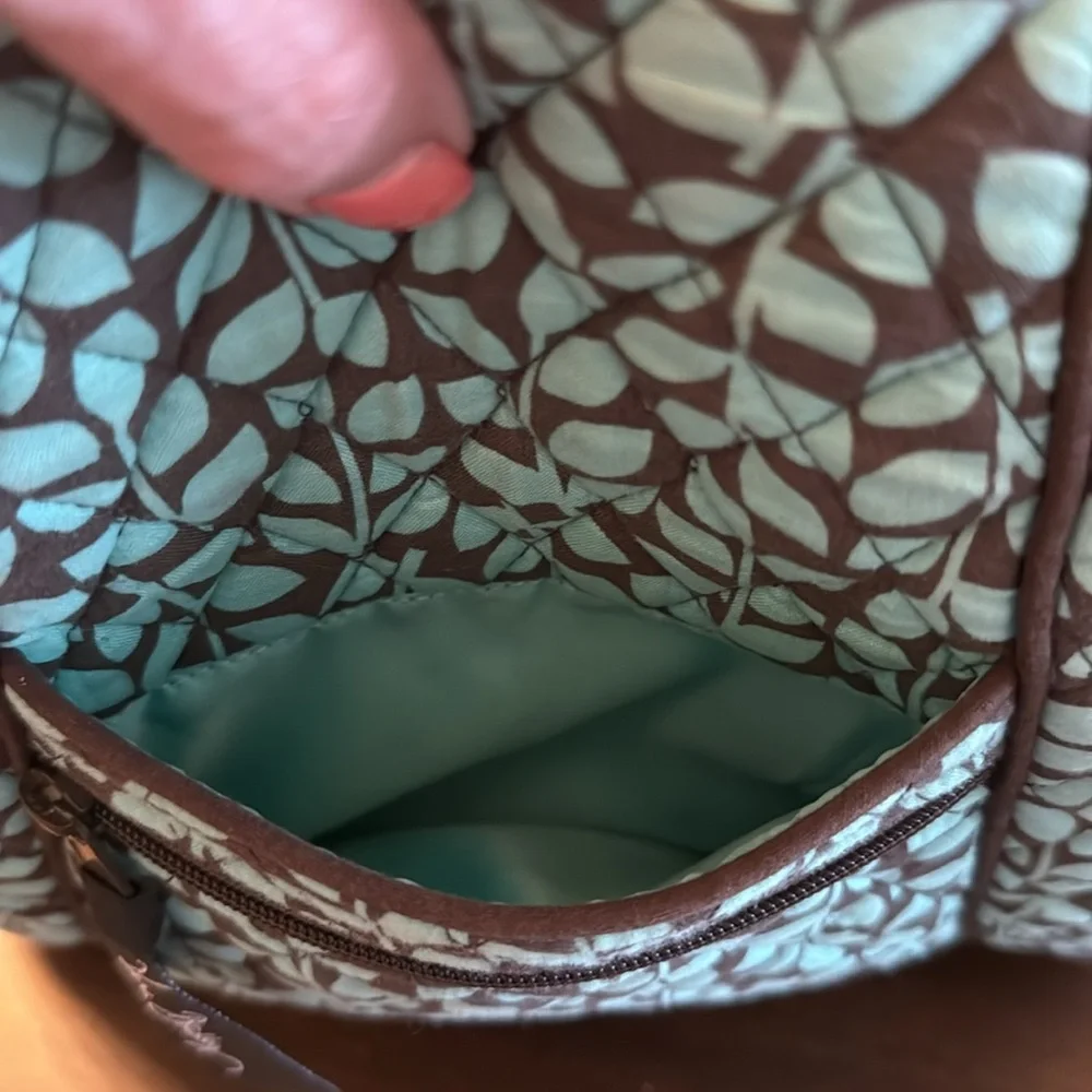 Vera Bradley | Shower Vines Hipster Crossbody Bag - Picture 7 of 8
